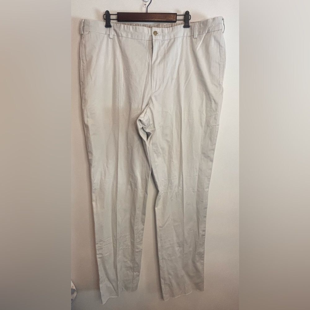 Bills Khaki beige plain front standard fit cotton pants Size 44
